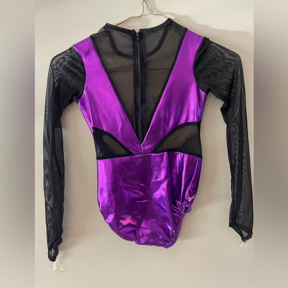 Kelle dance costume.  Size small child